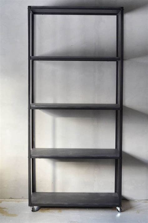 Sort - Hylle med hjul - Dorothea.no