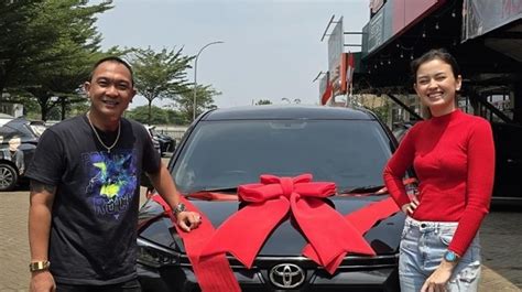 Selain Mobil Kimberly Ryder Dapat Gaji Besar Usai Jadi Karyawan Jhon Lbf