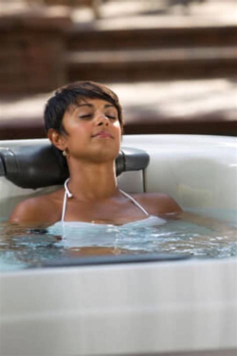 What Are Plug And Play Hot Tubs 120v Hot Tubs Hot Tub Hot Tub Brands Inflatable Spas