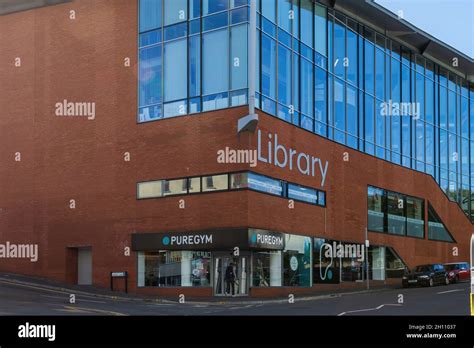 Bournemouth Library, The Triangle, Bournemouth UK 29-09-2021 Stock ...