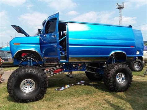 4x4 Ford van | Trucks lifted diesel, Lifted ford trucks, Ford trucks