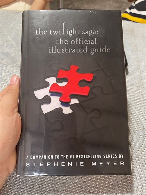 The Twilight Saga The Official Illustrated Guide Hobbies And Toys