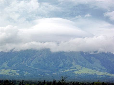 Majestic Mayon Volcano (Albay) – B.L.A.S.T. – Live Life to the Fullest ……… Don't Stay Put