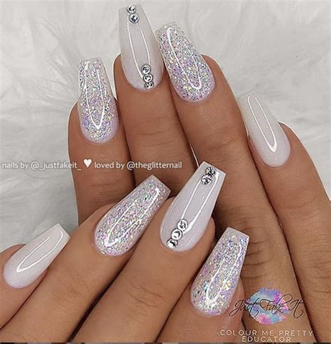 Pretty Nude Ombre Acrylic And Matte White Nails Design For Short And Long N White Nails