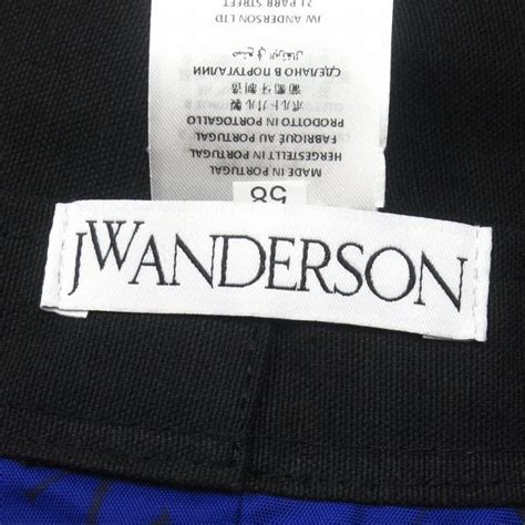 【中古】極美品 22ss ジェイダブリューアンダーソン Jwアンダーソン J W Anderson アシンメトリー バケット ハット の通販はau Pay マーケット ブランド古着の