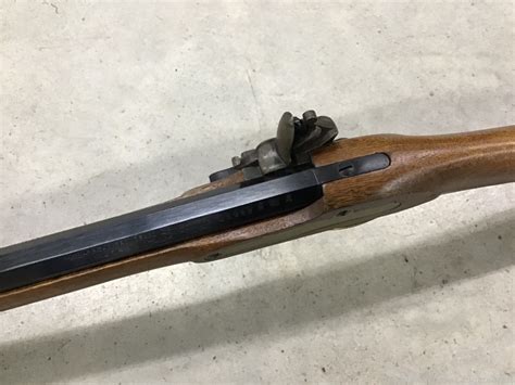 Italian Pedersoli Kentucky Flint Lock Rifle 50 Caliber Blackpowder