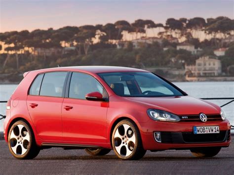 Volkswagen Golf 6 GTI - фото, цена, характеристики Фольксваген Гольф 6 GTI