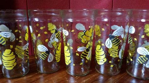 Bumble Bee Glasses Set Of 8 Vintage Anchor Hocking Hive Yellow Black Bees Bee Glasses Bumble