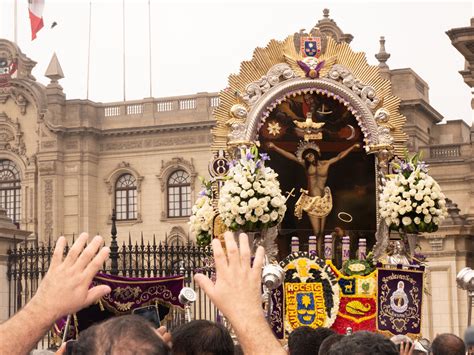 Oración al Señor de los Milagros para recibir tus deseos en novena