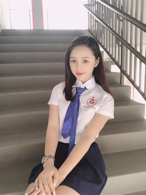Di N Vest S Mi Phong C Ch H N Nh T Hot Girl Qu Nh Kool Tr M Ng T A N Sinh