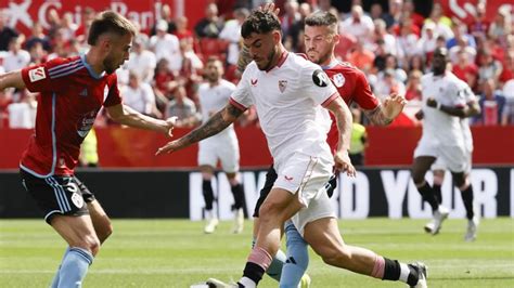 Un Buen Celta Remonta Ante El Sevilla En El Pizju N El Correo