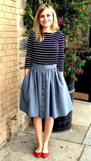 25 Coolest Ways To Wear Knee Length Skirt Ideas Modest Outfits Striped Dress Outfit Spring