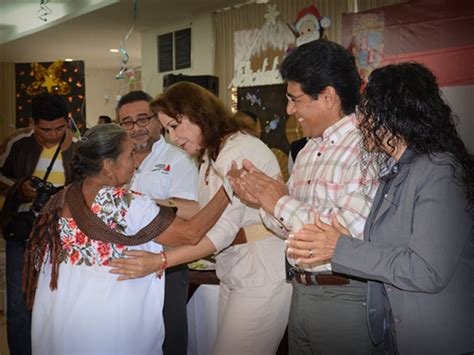 RECONOCEN LABOR DE PARTERAS Y PROMOTORES ASISTENTES RURALES DE SALUD