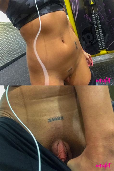 Exposing My Big Clit At The Gym Scrolller