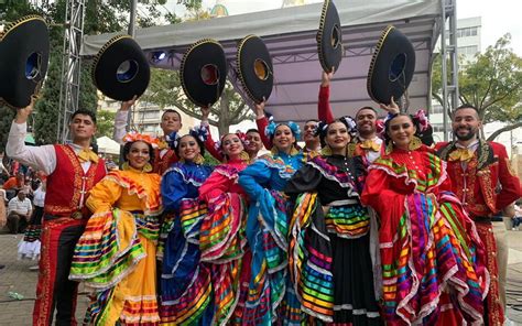 Bailarines de Michoacán conquistan Colombia El Sol de Morelia