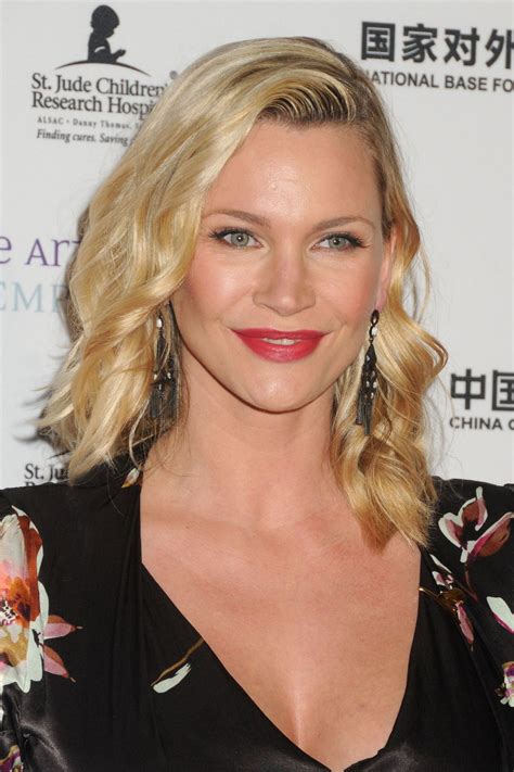 Natasha Henstridge La Art Show And The Los Angeles Fine Art Show