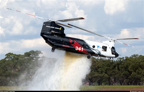 N42CU Coulson Aviation Boeing CH 47D Chinook Photo By Yiwen Song ID