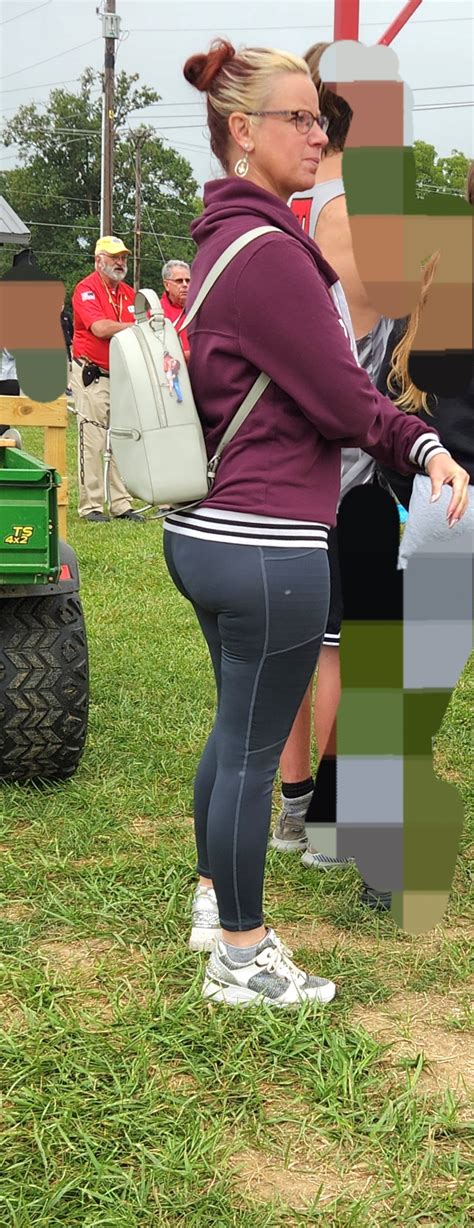 Repost Big Booty Milf Spandex Leggings Yoga Pants Forum