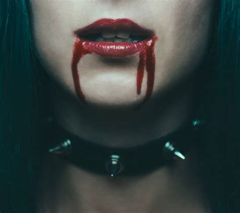 Bloody Vampire Teeth