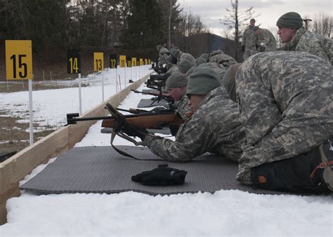 Soldiers conduct biathlon exercise during mountain skills training ...