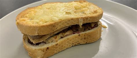 Turn Your Christmas Leftovers Into A Tasty Toastie With This Viral