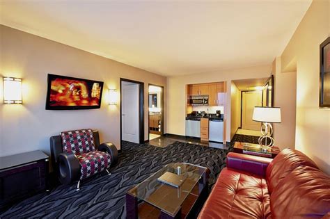 Elara Las Vegas One Bedroom Junior Suite | www.resnooze.com