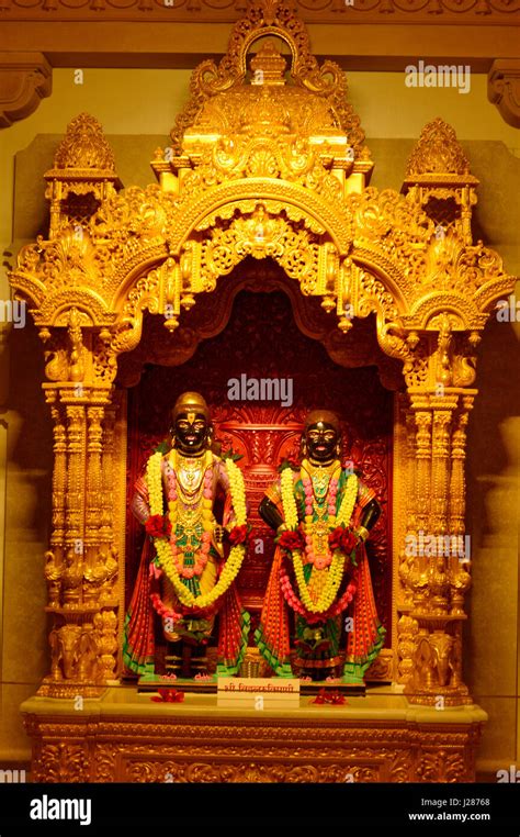 Shree Vitthal Rukmini Deidades En La Baps Shri Swaminarayan Mandir Pune