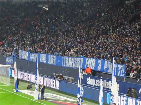 Ultras Gelsenkirchen U Ern Sich Zu Auseinandersetzung Mit K Ln Bvb