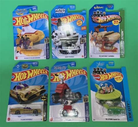 Hot Wheels Screen Time Beatles Snoopy Mickey Jetsons Batman Flintstones Lot