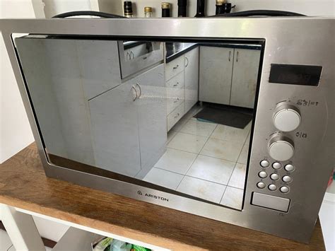 Ariston Built In Microwave Oven Tv Home Appliances Kitchen