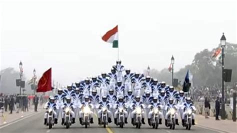 Republic Day Dare Devils Motorcycle Stunt Team Wows Crowd