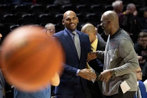 Jerry Stackhouse, once traded by the Sixers for Aaron McKie, faced ...