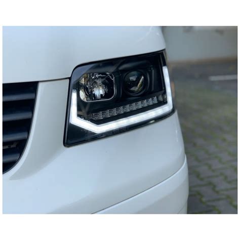 Phares Avec Feux Diurnes Et Clignotants Dynamiques LED Pour VW T5 03 08