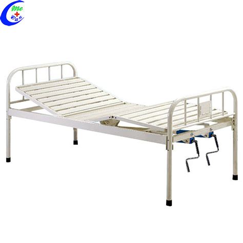 China Crank Hospital Furniture Medical Manual Hospital Bed