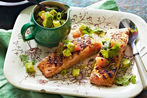 Barramundi with grilled corn salad