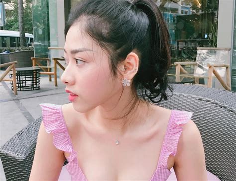 G C Nghi Ng C A Hot Girl Nh M V G I Xinh Tr N Facebook Ai P H N