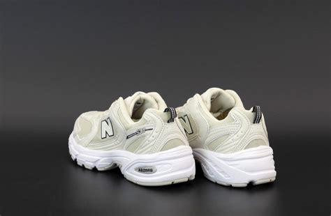 Купить Женские кроссовки в стиле New Balance 530, белый, бежевый ...
