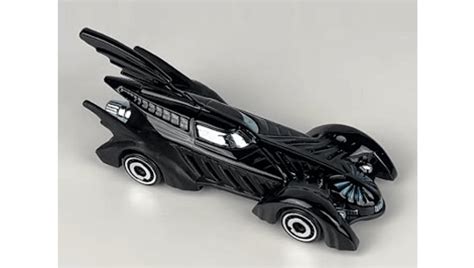 Машинка Базова Hot Wheels Batman Forever Batmobile Batman 1 64 HKG38 Black купити в інтернет
