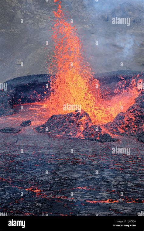 Eruption Of The Meradalir Volcano Reykjanes Peninsula Iceland August