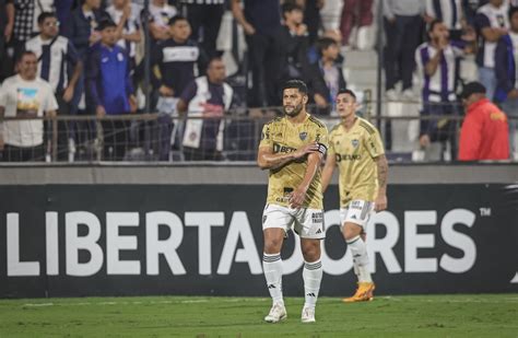 Hulk joga febril e é decisivo para o Atlético MG na Libertadores