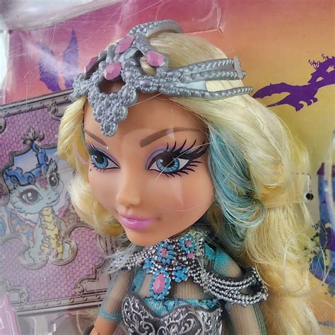 Ever After High Dragon Games Darling Charming Doll Set Mattel New