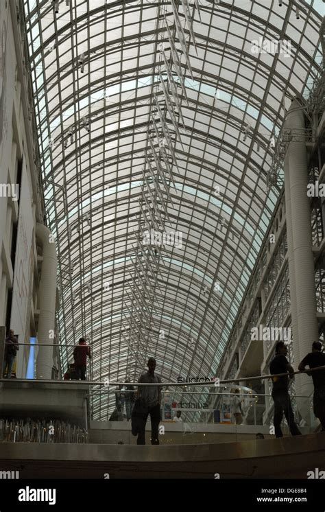 Toronto Eaton Centre Stock Photo - Alamy