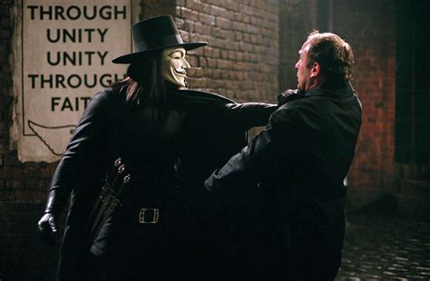 $2.50 Reviews: V for Vendetta (2006)