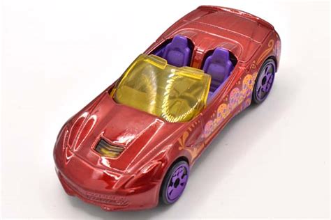 CORVETTE STINGRAY CONVERTIBLEのレビューC コルベットもハロウィン風に仕上がりました HLJ Hot Wheels 情報まとめ ホット