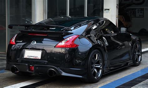 Black Nissan 370z Varis Autos