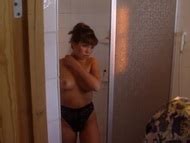 Naked Lotta Korjus In Samppanjaa Ja Vaahtokarkkeja