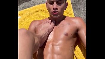 FUDENDO NA PRAIA FREE XVIDEOS