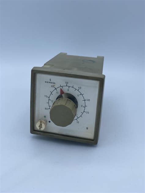 Siemens 7PR31 910AA Timer Essential Automation