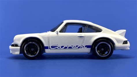 Porsche 911 Carrera Hot Wheels 1 64 за вигідною ціною RetroMagaz
