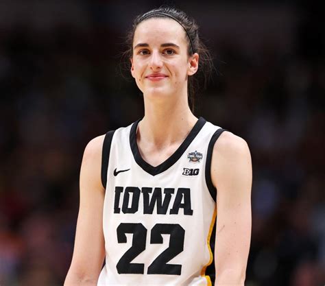 Iowa Hawkeyes Phenom and College Basketball Legend Caitlin Clark ...